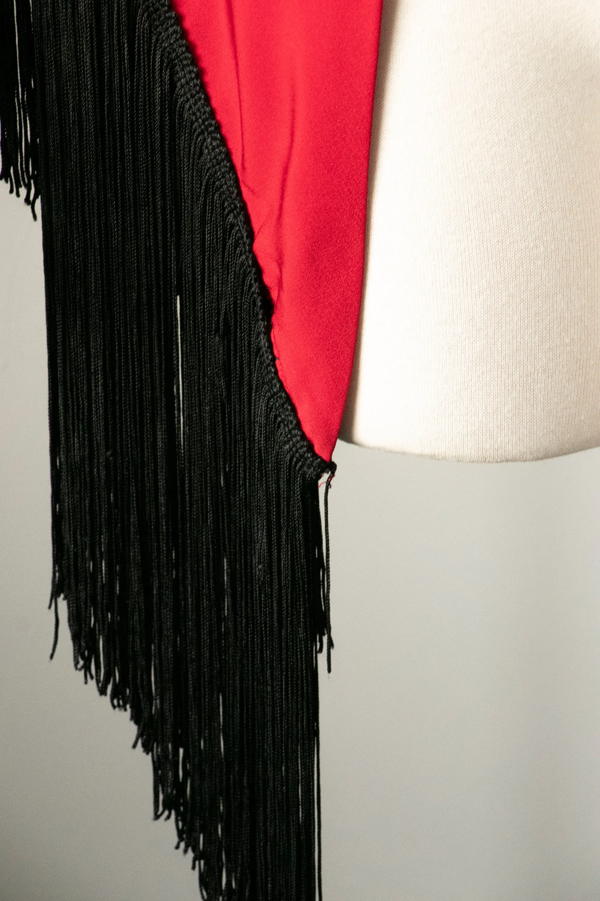 1970s Fringe Shawl Red & Black Long