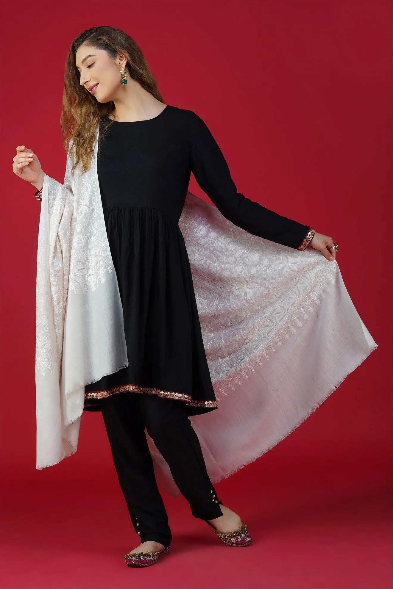 Elegant White Embroidered Pure Woolen Shawl ST-01