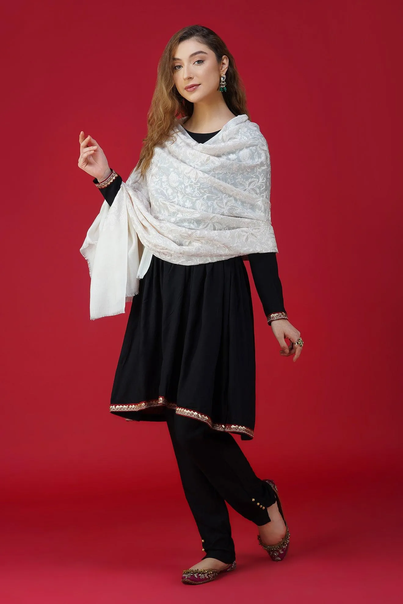 Elegant White Embroidered Pure Woolen Shawl ST-01