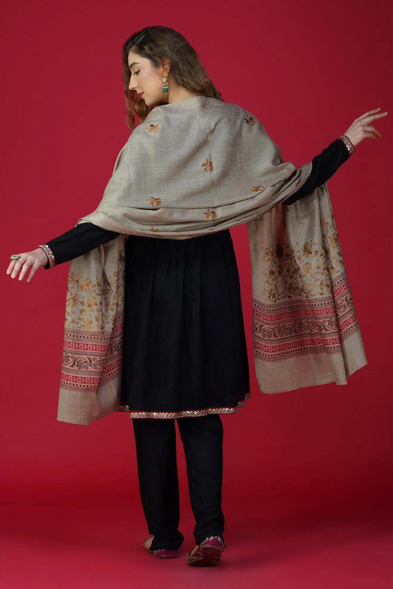 Magnificent Embroidered Pure Woolen Shawl ST-05