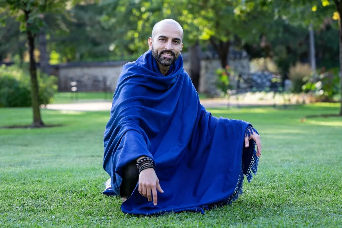 Meditation Shawl | Meditation Blanket or Prayer Shawl for Men & Women (Simplicity)