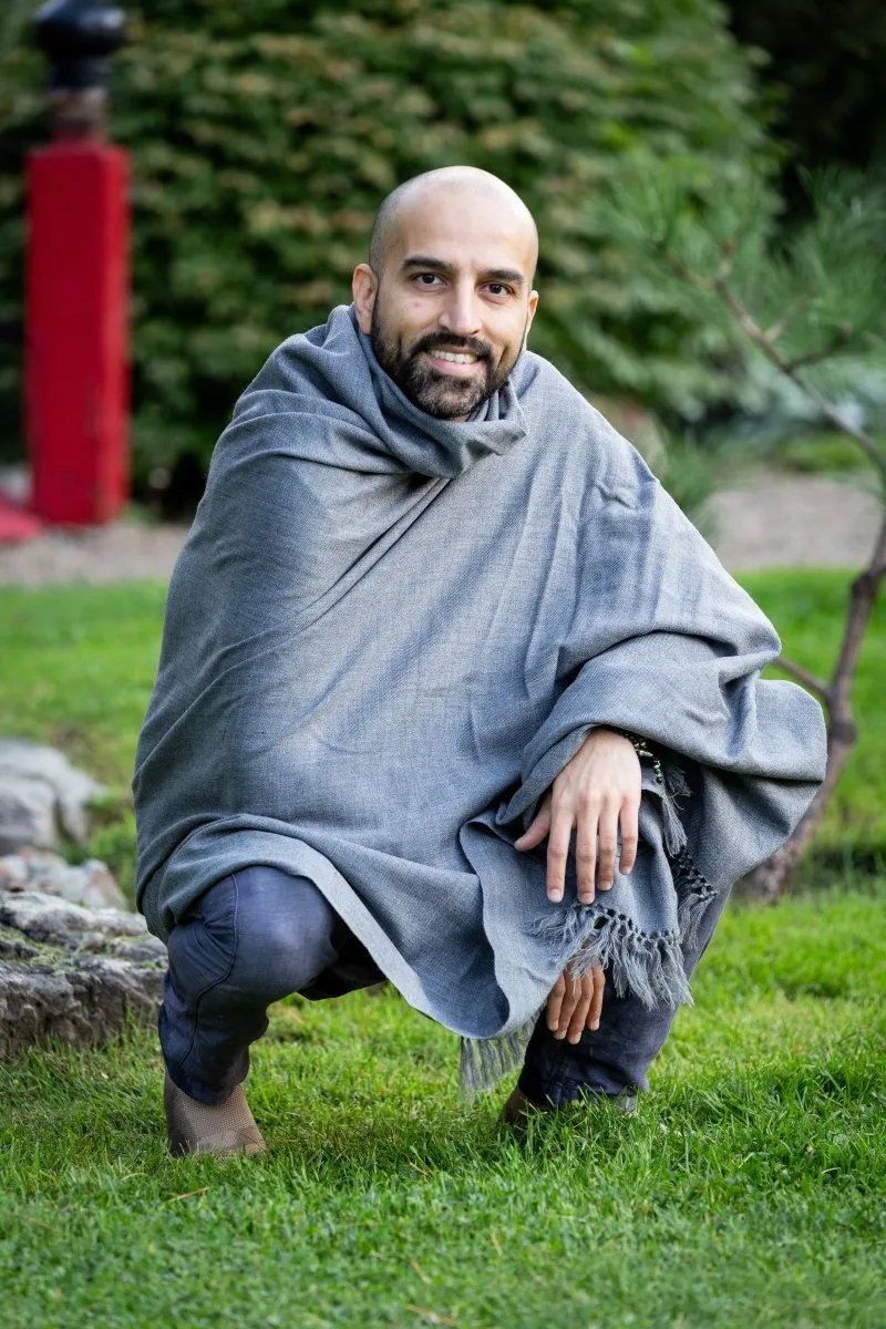 Meditation Shawl | Meditation Blanket or Prayer Shawl for Men & Women (Simplicity)