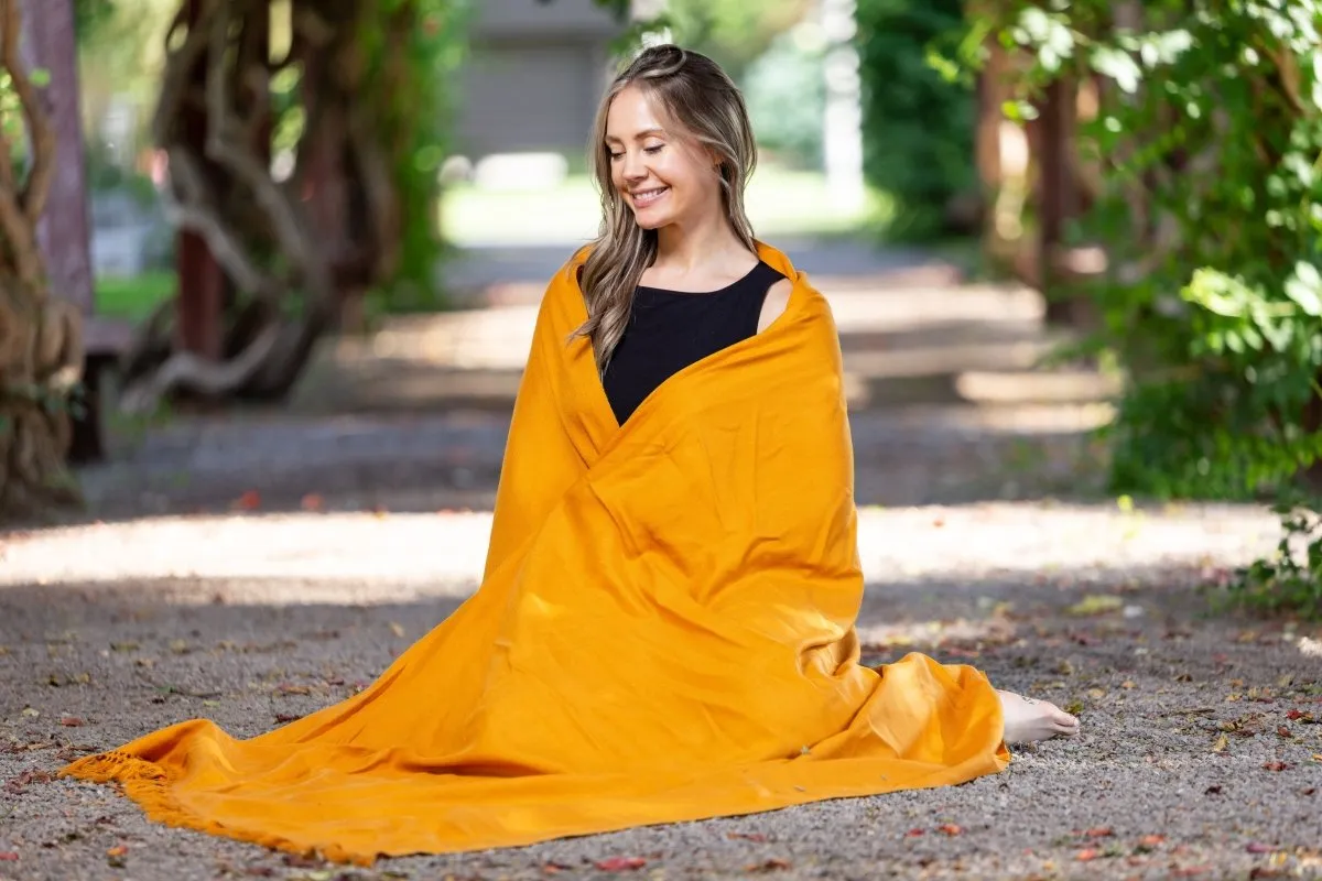 Meditation Shawl | Meditation Blanket or Prayer Shawl for Men & Women (Simplicity)